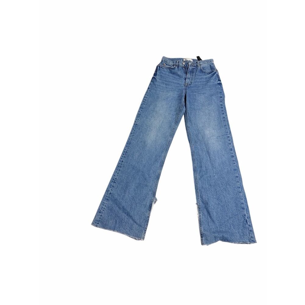 Zara Women's Size 4 Light Wash Blue Bootcut 90s Full Length Jeans Distressed